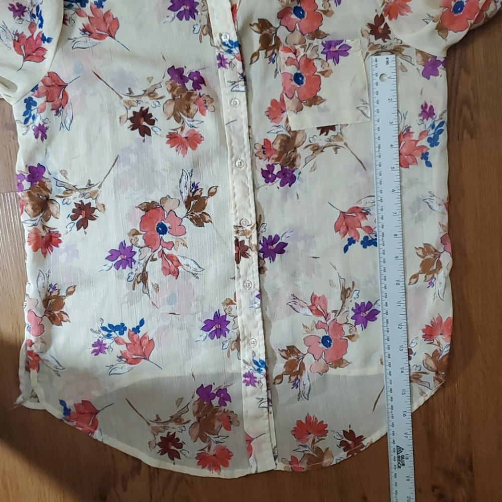 American Rag Floral Collared Button Up - Picture 11 of 15
